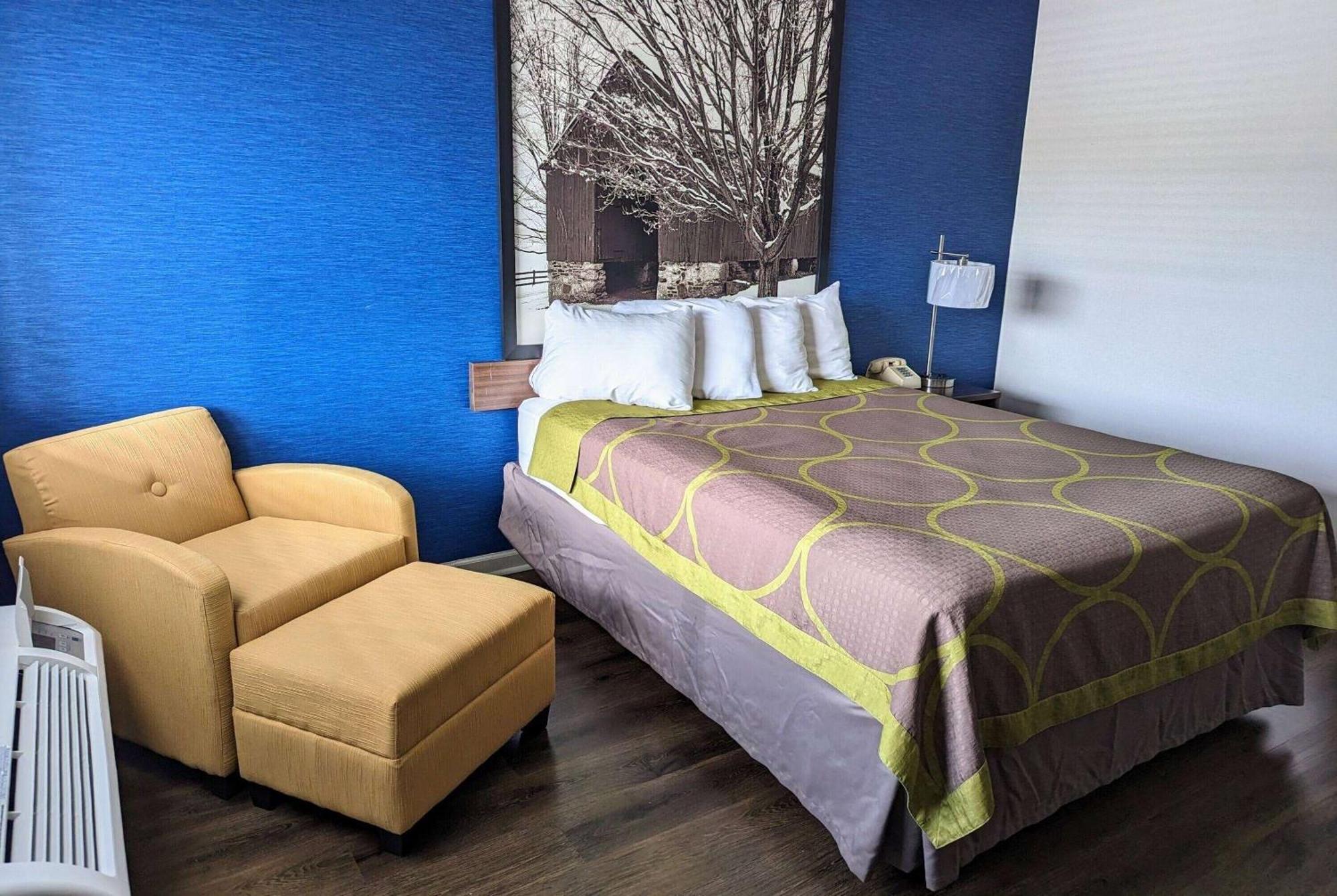 ซูเปอร์ 8 บาย วินด์แฮม ไวเทวิลล์ Hotel วิธวิลล์ ภายนอก รูปภาพ